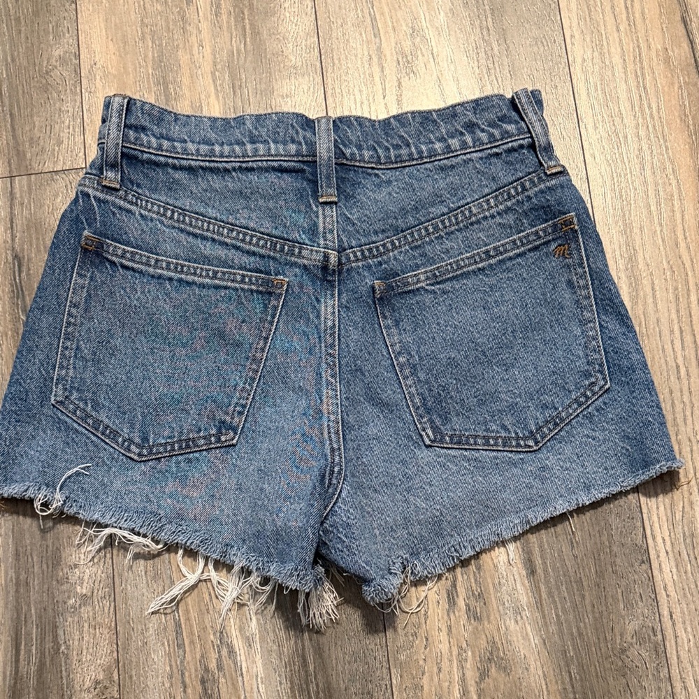 Madewell Frayed Hem Jean Shorts - Blue - Picture 5 of 7